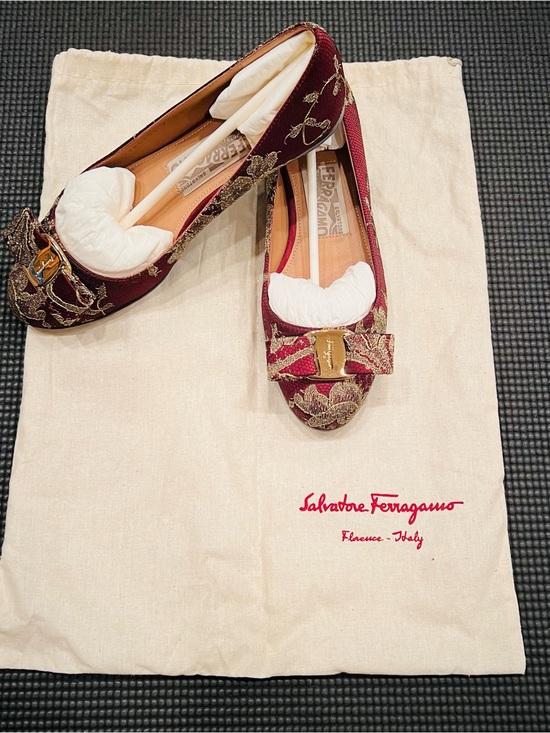 Salvatore Ferragamo Shoes - Salvatore Ferragamo Burgundy and Gold Embroidered Vara Bow Flats Size 6